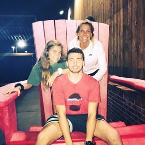 Meet your Posher, Mckenzie